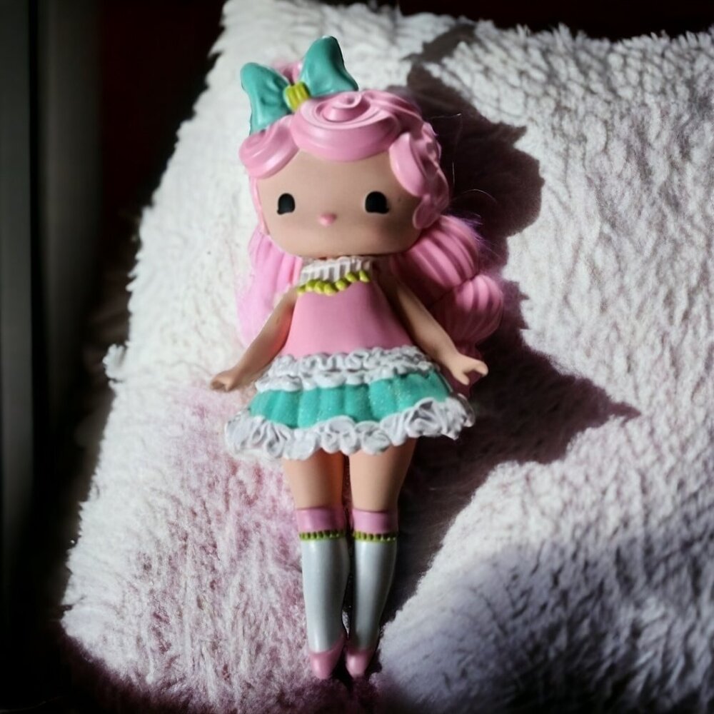 MGA SECRET CRUSH 13" Pippa Posie Doll with Dress